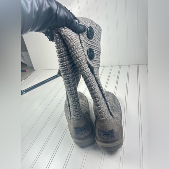 Ugg Gray Classic Cardy Knit Sweater Boots Women’s Size 6 - Picture 5 of 9